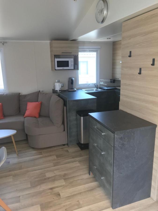 Mobil Home Camping Le Mar Estang Bord De Plage กาเนต์-อ็อง-รูสซียง ภายนอก รูปภาพ